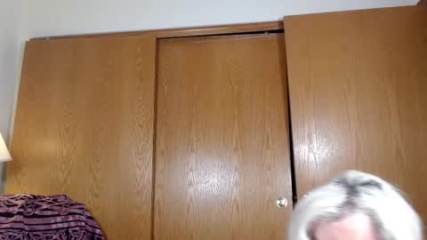 Sabrina Ravndahl online show from December 2025 08:16:02 PM