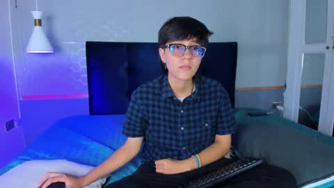 Maru online show from September 2025 08:44:01 PM