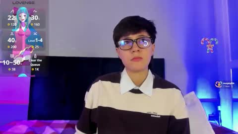 Snapshot of tsuki_maru chatting on December 2025 03:57:01 AM Maru online show from December 2025 03:57:01 AM