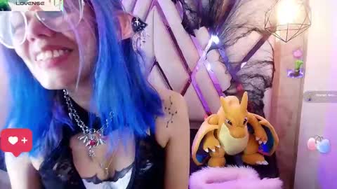 Tsukineko online show from November 2025 02:54:02 AM