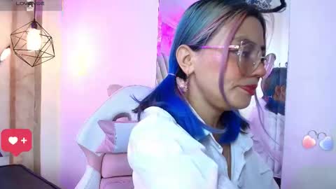 Tsukineko online show from November 2025 02:32:02 AM