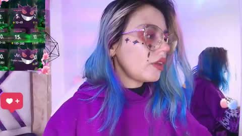 Tsukineko online show from December 2025 02:06:02 AM