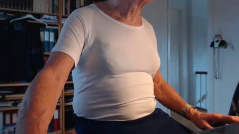 FINN but call me NANNA online show from February 2025 10:48:02 AM