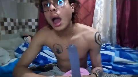 tubebecito12 online show from November 2025 01:05:02 AM