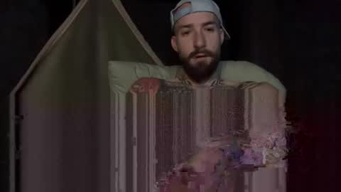 Tuhands online show from November 2025 08:14:01 AM