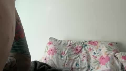 Snapshot of tuhands chatting on April 2026 09:26:02 AM Tuhands online show from April 2026 09:26:02 AM
