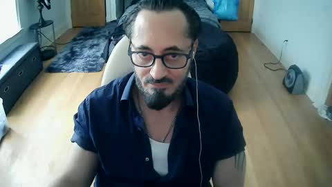 Snapshot of tuscan_taurus chatting on April 2026 01:41:02 PM tuscan_taurus online show from April 2026 01:41:02 PM