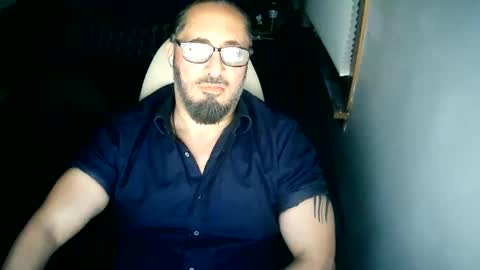 Snapshot of tuscan_taurus chatting on June 2026 08:52:01 AM tuscan_taurus online show from June 2026 08:52:01 AM