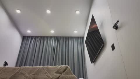 Ariana online show from January 2025 12:10:01 AM