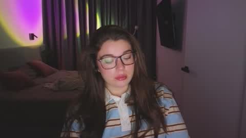 Ariana online show from November 2025 09:04:01 PM