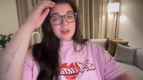 Snapshot of tutti_frutti_ chatting on July 2026 09:43:02 PM Ariana online show from July 2026 09:43:02 PM