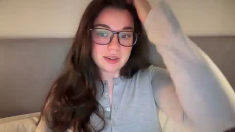 Snapshot of tutti_frutti_ chatting on July 2026 07:16:01 PM Ariana online show from July 2026 07:16:01 PM