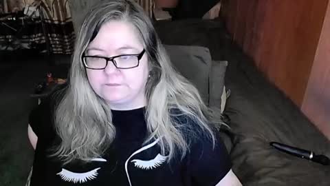 Lana online show from February 2025 08:11:02 PM