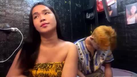 Snapshot of tweethearts_only chatting on November 2025 01:44:02 PM tweethearts_only online show from November 2025 01:44:02 PM