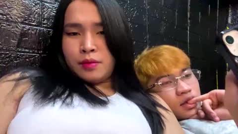 Snapshot of tweethearts_only chatting on November 2025 03:12:02 PM tweethearts_only online show from November 2025 03:12:02 PM