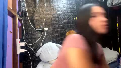 Snapshot of tweethearts_only chatting on December 2025 09:29:02 AM tweethearts_only online show from December 2025 09:29:02 AM