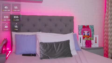 Hallie online show from October 2025 01:11:01 AM