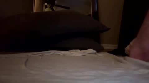 twetcock online show from October 2025 04:24:01 AM