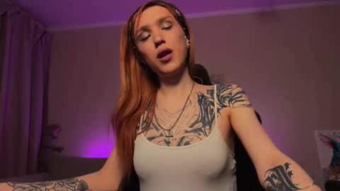 Snapshot of twiinkie_pie chatting on November 2025 03:12:02 PM Maria 3 online show from November 2025 03:12:02 PM