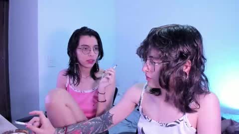 Eve  Lili online show from October 2025 12:20:02 AM