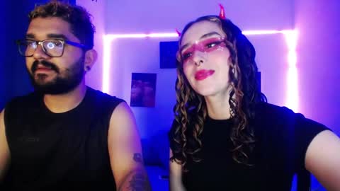 TwinFlamesXX online show from September 2025 10:43:01 PM