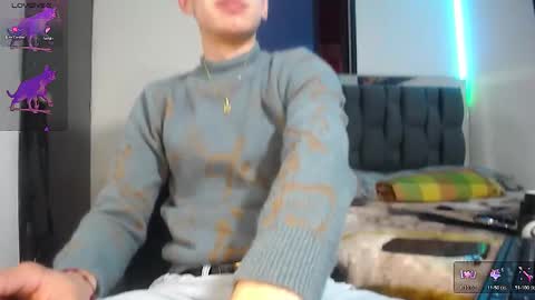 Snapshot of twink_daren chatting on January 2025 06:17:02 PM Mr Daren online show from January 2025 06:17:02 PM