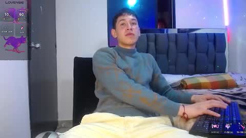 Snapshot of twink_daren chatting on February 2025 07:05:02 PM Mr Daren online show from February 2025 07:05:02 PM