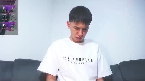 Snapshot of twink_daren chatting on March 2025 09:15:01 PM Mr Daren online show from March 2025 09:15:01 PM