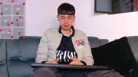 Snapshot of twink_daren chatting on September 2025 05:07:01 PM Mr Daren online show from September 2025 05:07:01 PM