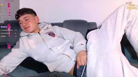 Snapshot of twink_daren chatting on October 2025 05:33:02 PM Mr Daren online show from October 2025 05:33:02 PM