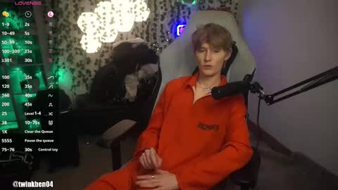 Ben online show from October 2025 08:18:01 PM