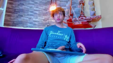 twinkk_guyy online show from November 2025 08:52:02 PM