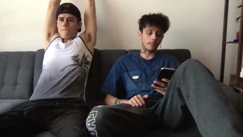 Derrick online show from November 2025 05:34:01 PM