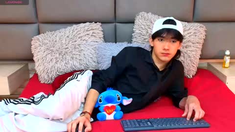 twinslovers_ online show from October 2025 12:52:02 AM