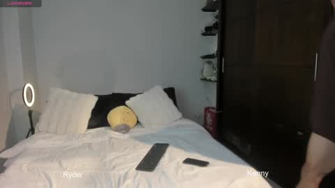 twintease online show from February 2025 02:32:02 PM