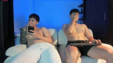 twintease online show from December 2025 01:20:02 PM