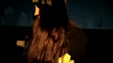 Snapshot of twistedlilpunk chatting on December 2024 09:16:02 AM twistedlilpunk online show from December 2024 09:16:02 AM