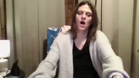 twizzler_twizzle online show from March 2026 04:53:02 AM