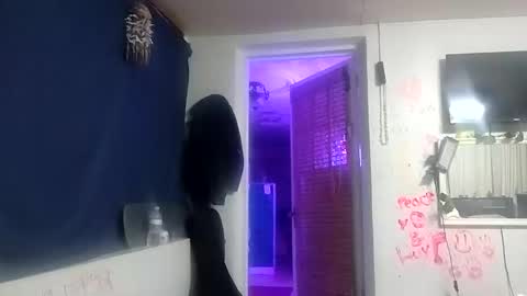 Twocrazy85 online show from November 2025 07:19:01 AM