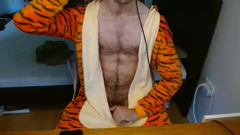 twunkyfitstud online show from October 2025 09:16:02 PM