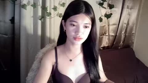 Snapshot of tyladine chatting on November 2025 09:58:01 AM tyladine online show from November 2025 09:58:01 AM