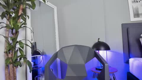 Snapshot of tyler_fox_ chatting on October 2025 08:37:02 PM Tyler Fox online show from October 2025 08:37:02 PM