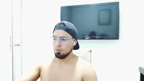 Snapshot of tyler_frank chatting on June 2026 02:53:01 AM tyler_frank online show from June 2026 02:53:01 AM
