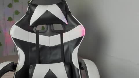 Snapshot of tyler_garcia_ chatting on February 2025 08:15:02 AM Tyler Garcia online show from February 2025 08:15:02 AM