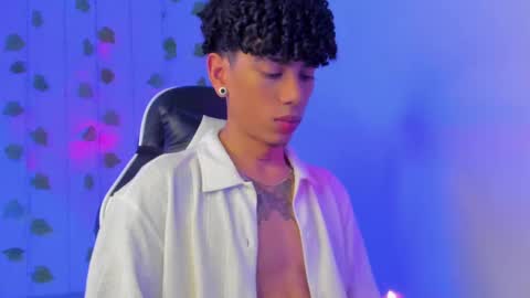 Snapshot of tyler_garcia_ chatting on February 2025 12:00:02 PM Tyler Garcia online show from February 2025 12:00:02 PM