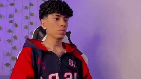 Snapshot of tyler_garcia_ chatting on February 2025 05:00:01 AM Tyler Garcia online show from February 2025 05:00:01 AM