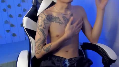 Snapshot of tyler_garcia_ chatting on February 2025 06:18:02 AM Tyler Garcia online show from February 2025 06:18:02 AM