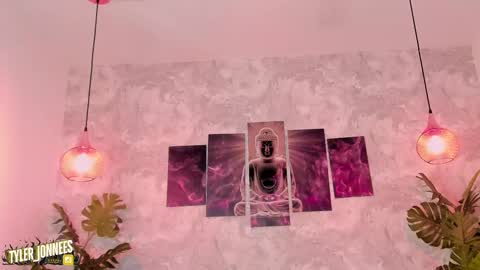 Snapshot of tyler_jonnes chatting on February 2025 10:02:01 AM Tyler online show from February 2025 10:02:01 AM