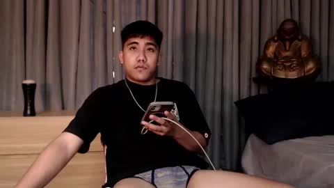 Snapshot of tylerwatson22 chatting on January 2025 08:51:02 AM tyler online show from January 2025 08:51:02 AM