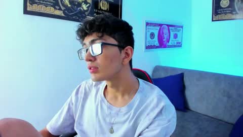   online show from February 2025 03:11:02 AM